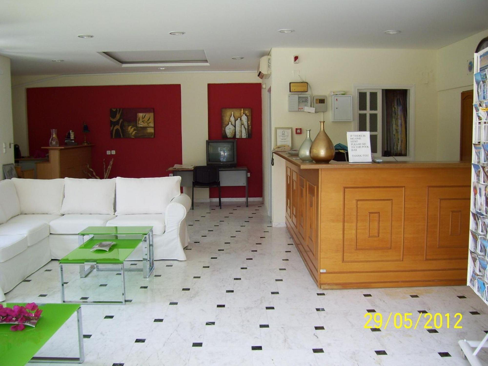 Apelia Residence Agia Marina Extérieur photo