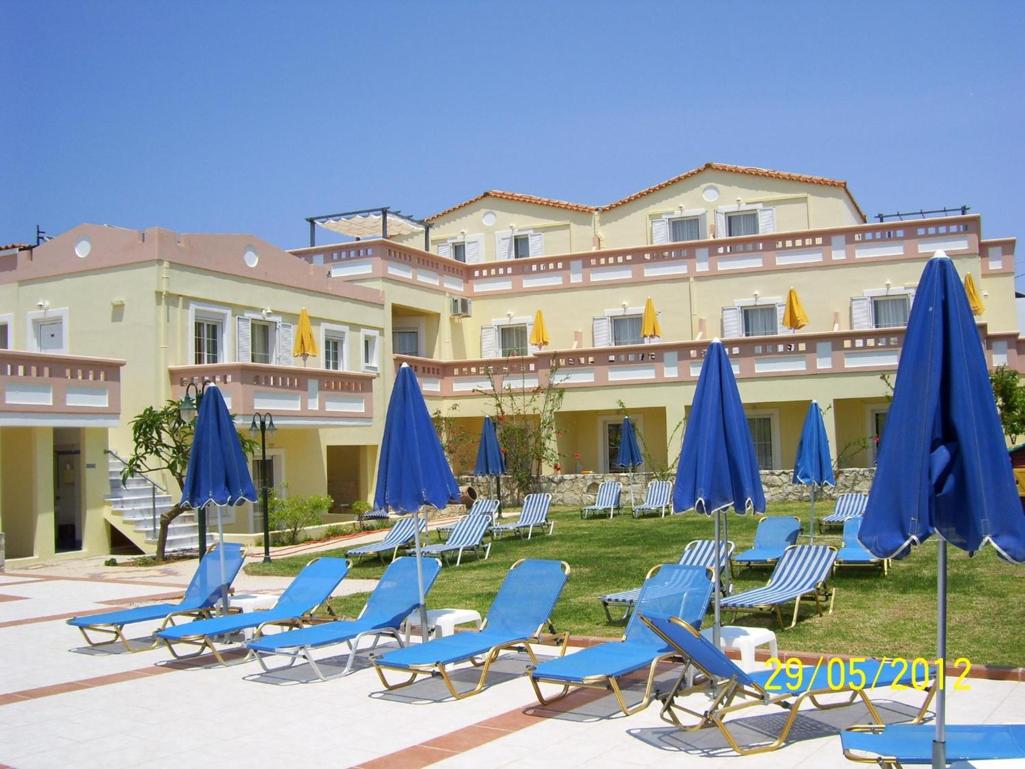 Apelia Residence Agia Marina Extérieur photo