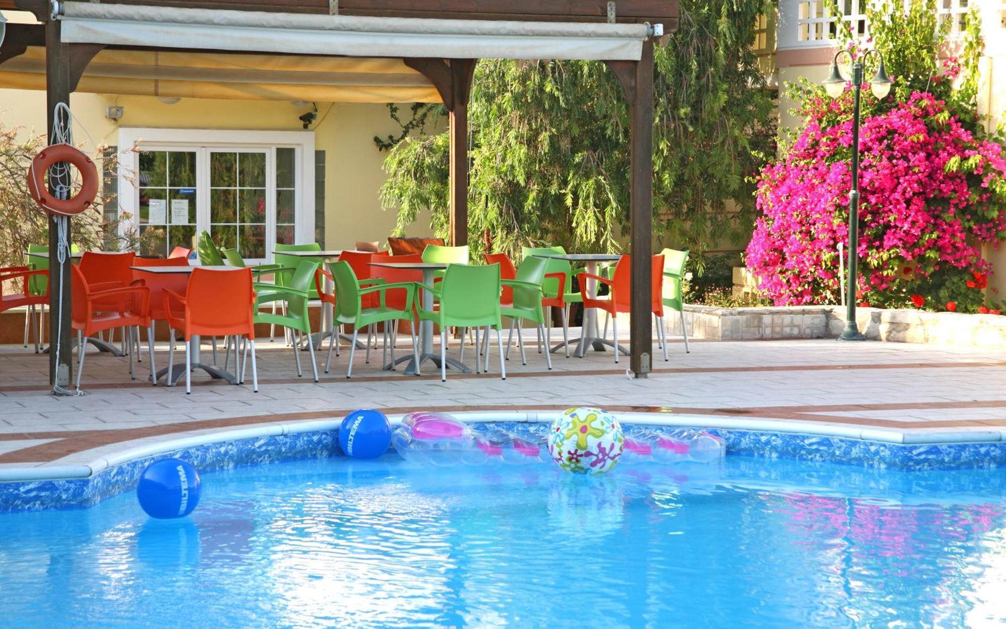 Apelia Residence Agia Marina Extérieur photo