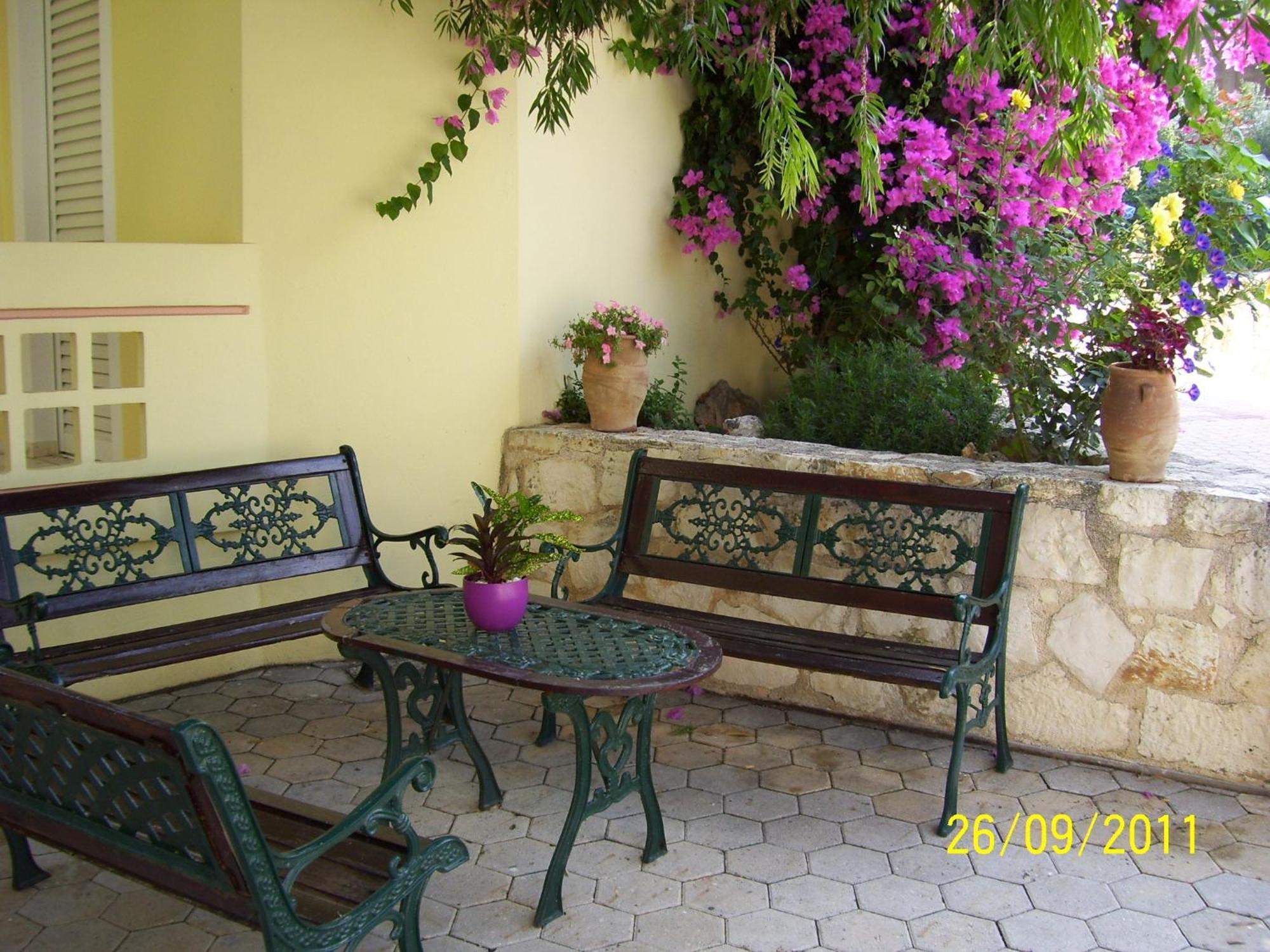 Apelia Residence Agia Marina Extérieur photo